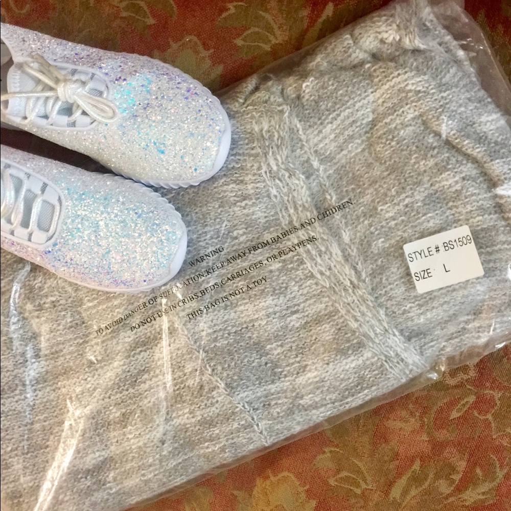 ‼️LAST 1‼️GRAY EYELASH KNIT SWEATER SIZE M & L NWT - Picture 7 of 8